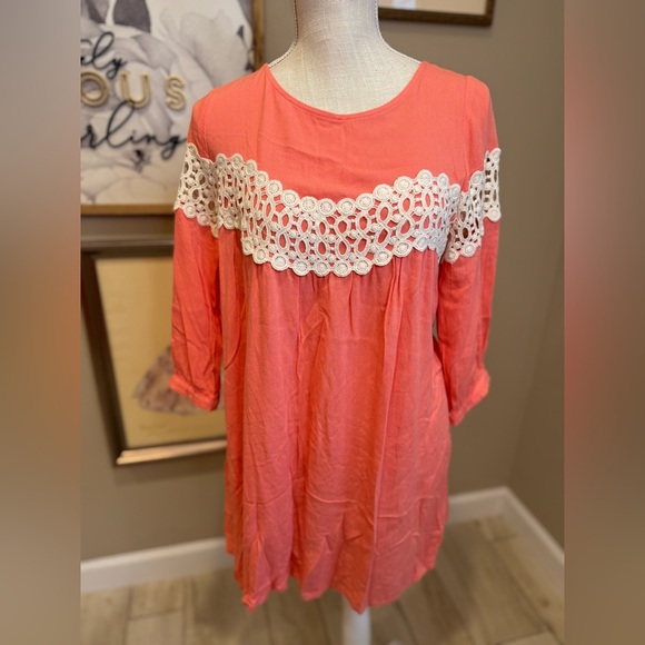 5 for $30 KORI Boutique Peach Dress Tunic with White Lace Embellishment - Picture 1 of 6